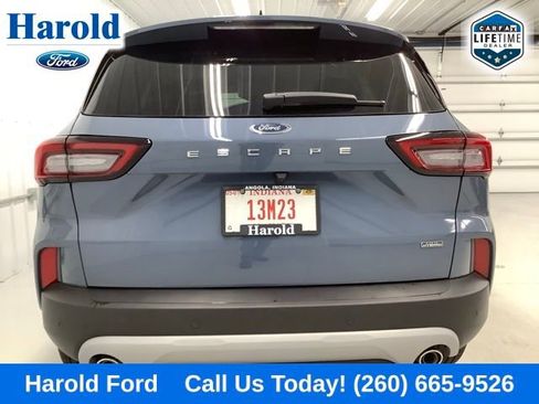 Used 2024 Ford Escape SE FWD image 5