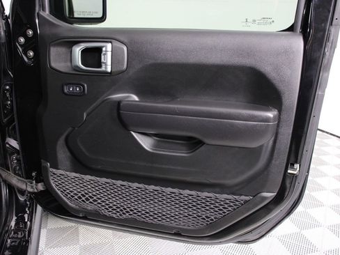Used 2022 Jeep Wrangler Sport AWD/4WD image 20