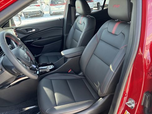New 2026 Chevrolet Trax RS w/ Sunroof Package image 12