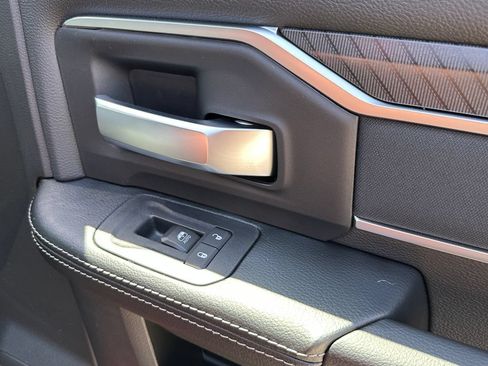 New 2026 RAM 2500 Big Horn AWD/4WD image 17