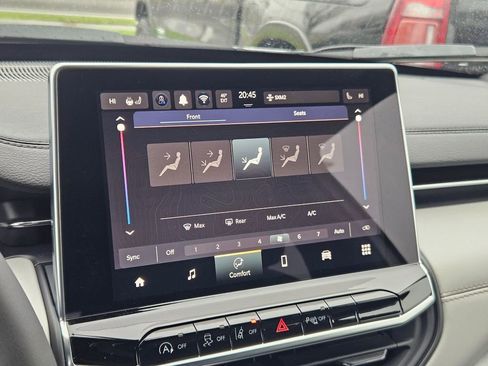 New 2026 Jeep Compass Limited image 22