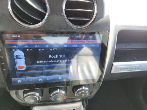 Used 2017 Jeep Compass High Altitude image 12