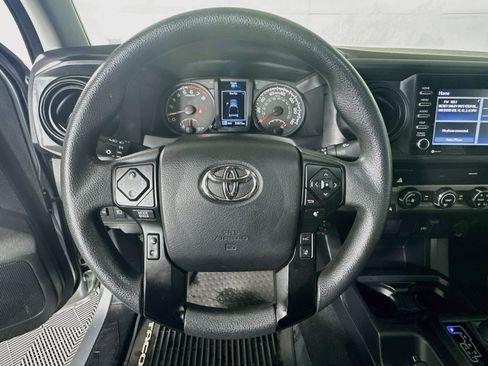 Used 2022 Toyota Tacoma SR w/ SR Convenience Package RWD image 15