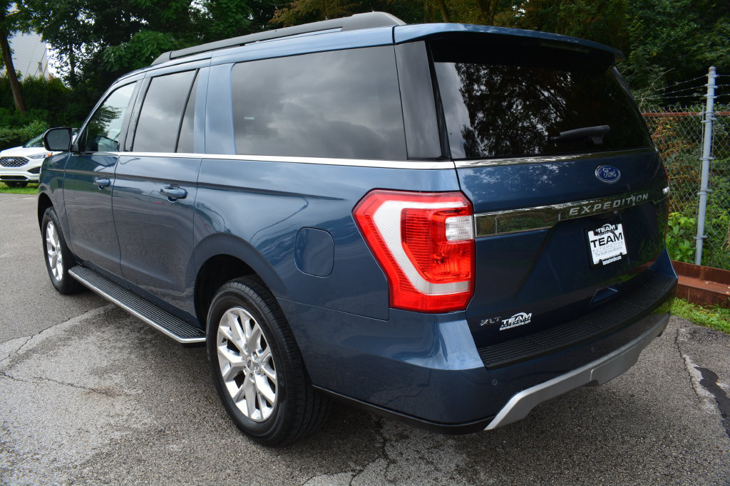 Used 2020 Ford Expedition Max XLT w/ Equipment Group 202A AWD/4WD image 7
