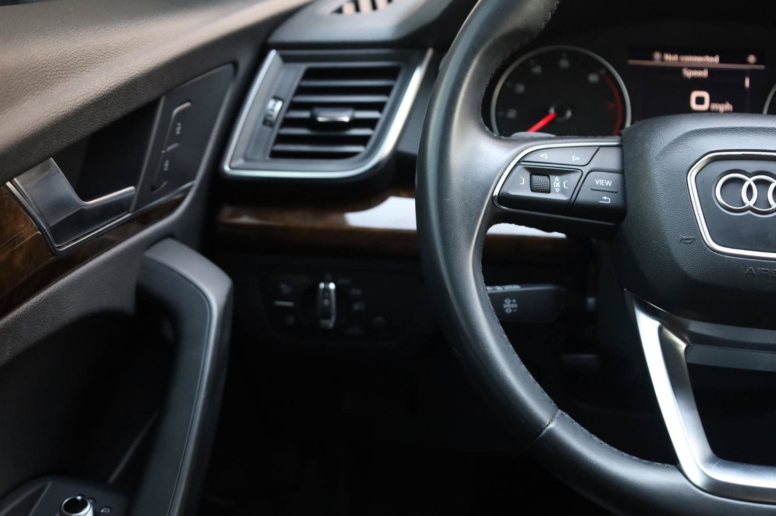 Used 2018 Audi Q5 2.0T Premium AWD/4WD image 34