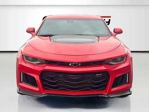 Used 2021 Chevrolet Camaro ZL1 RWD image 2