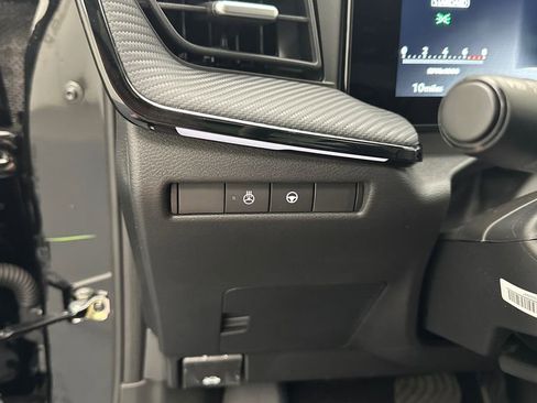 New 2025 Nissan Kicks SR w/ SR Premium Package image 21