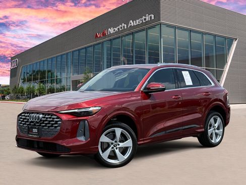 Certified 2025 Audi Q5 Premium Plus w/ Premium Plus AWD/4WD image 1
