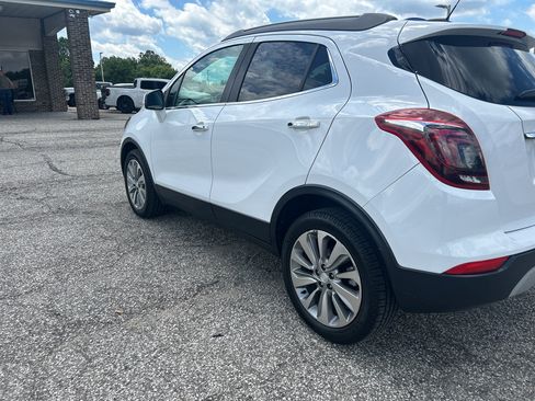Used 2019 Buick Encore Preferred FWD image 3