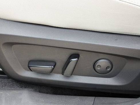 New 2026 Mitsubishi Outlander SEL FWD image 23