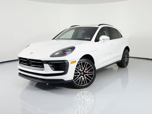 New 2026 Porsche Macan S AWD/4WD image 6