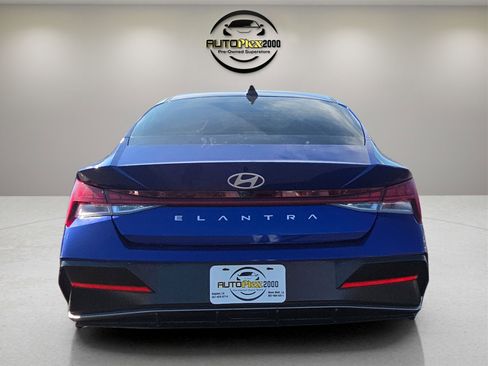 Used 2024 Hyundai Elantra SEL w/ Convenience Package image 6