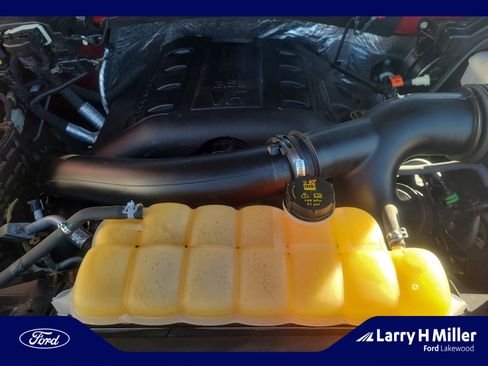 Used 2016 Ford F150 XLT w/ Equipment Group 302A Luxury image 22