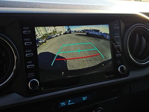 Used 2023 Toyota Tacoma TRD Off-Road image 22