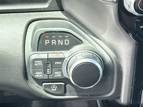 Certified 2025 RAM 1500 Big Horn AWD/4WD image 30