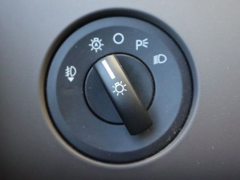 Used 2014 Ford Expedition XLT image 30