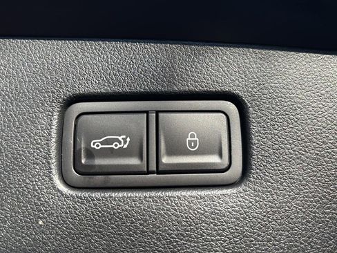 Certified 2026 Genesis GV70 2.5T Select image 50