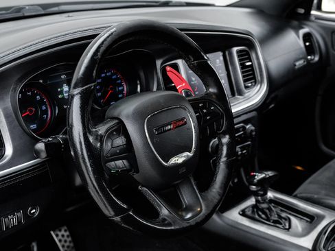 Used 2019 Dodge Charger Scat Pack w/ Daytona Edition Group RWD image 19