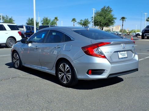 Used 2017 Honda Civic EX-L image 4