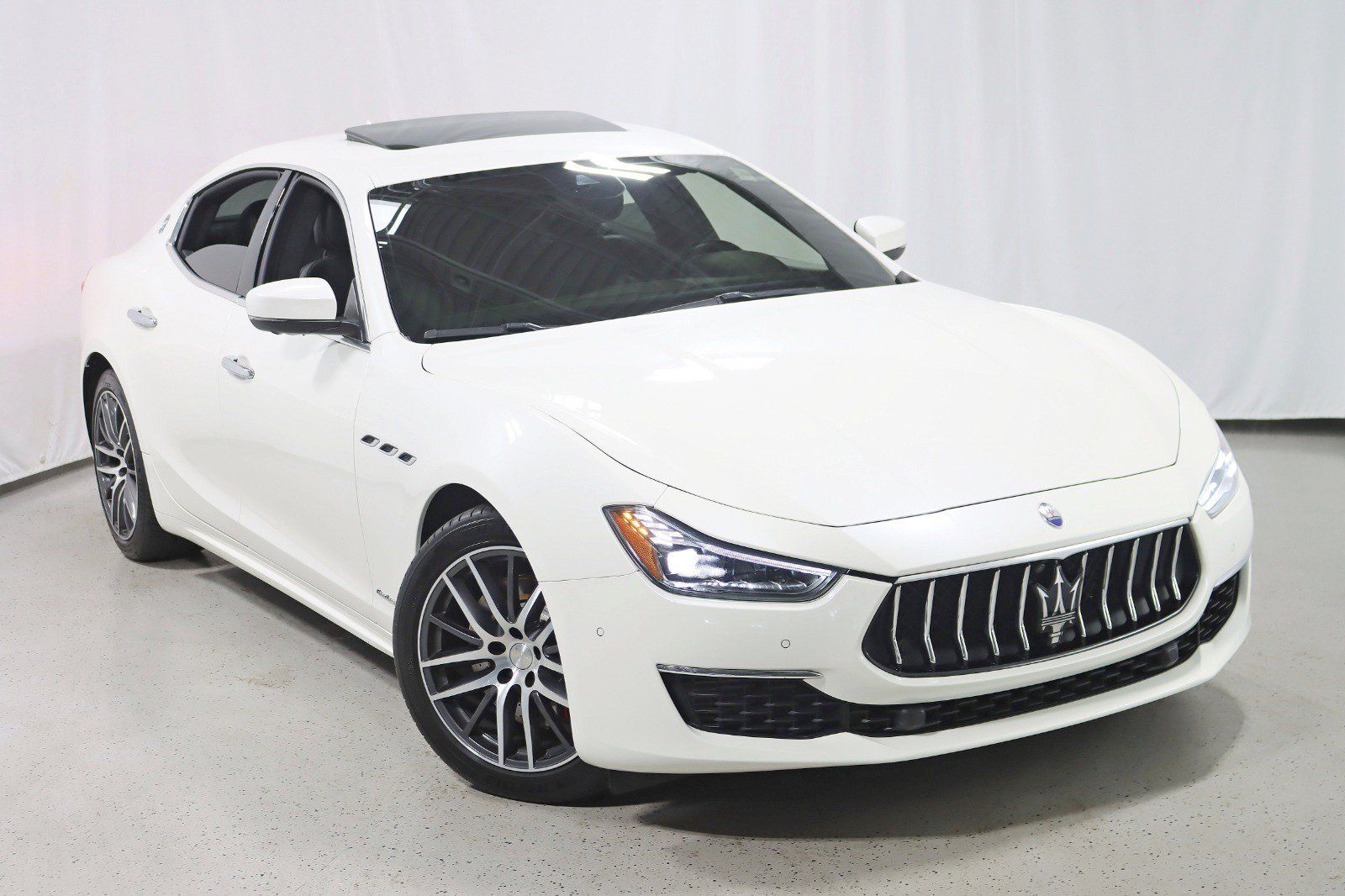 Used 2020 Maserati Ghibli S GranLusso AWD/4WD image 6