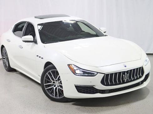 Used 2020 Maserati Ghibli S GranLusso image 6