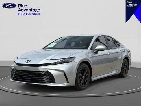 Used 2026 Toyota Camry LE w/ Convenience Package FWD image 1