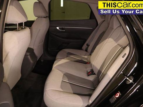 Used 2021 Hyundai Sonata SE image 19