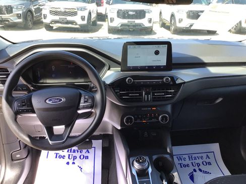 Certified 2025 Ford Escape Active FWD image 2
