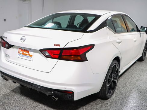 Used 2024 Nissan Altima 2.5 SR image 7