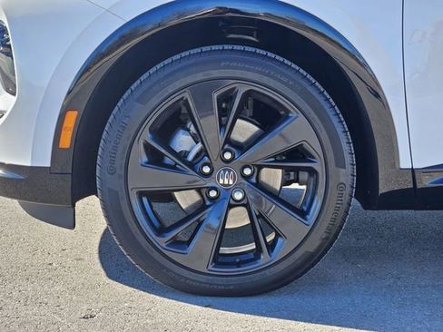 New 2025 Buick Envision Sport Touring image 8