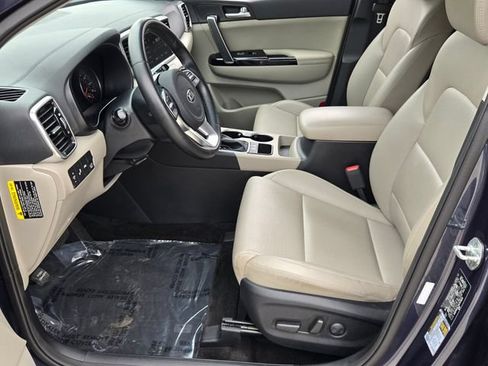 Used 2022 Kia Sportage EX FWD image 11