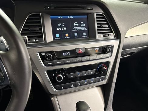 Used 2017 Hyundai Sonata Sport 2.0T FWD image 32
