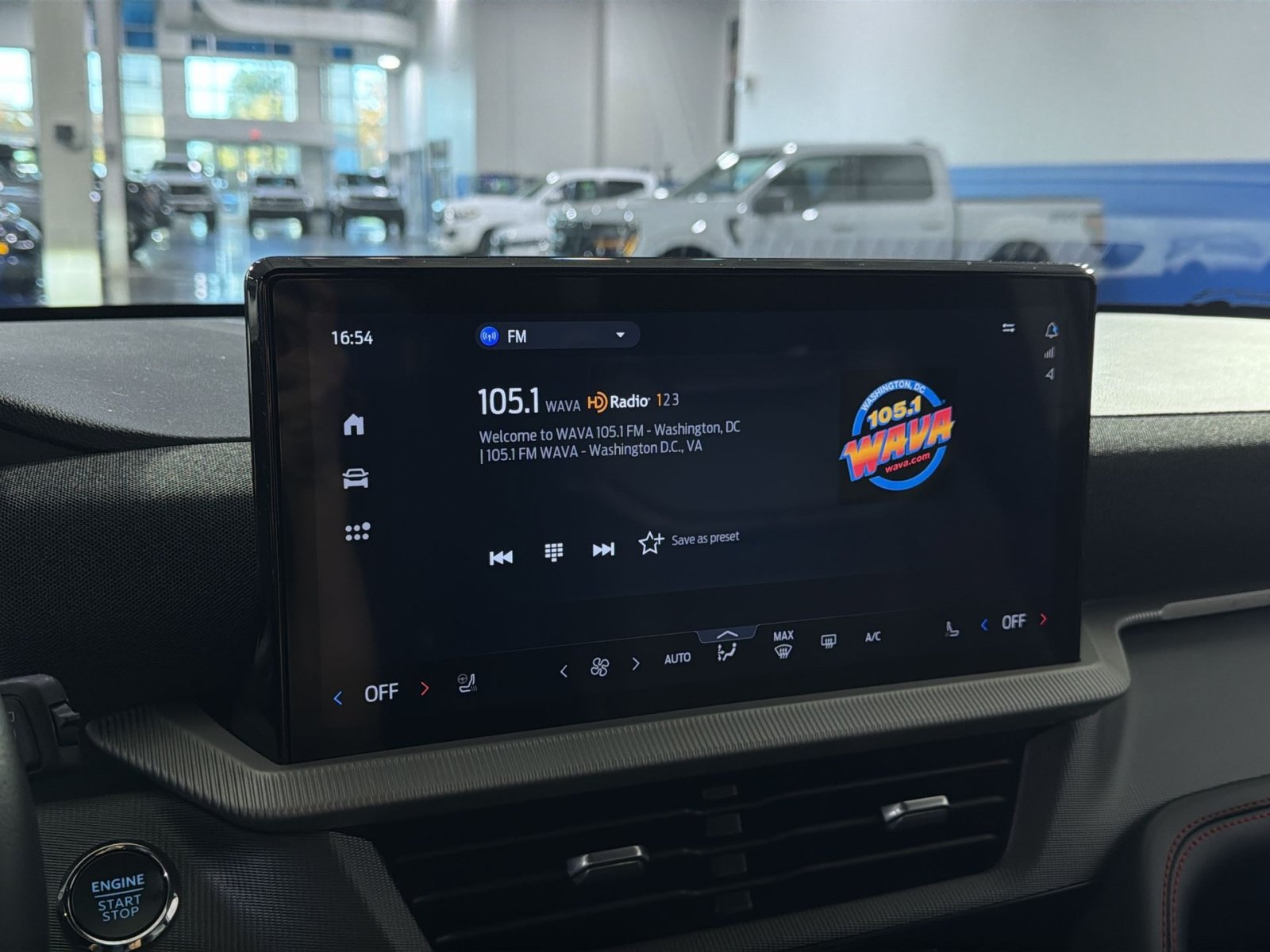 Used 2026 Ford Explorer ST-Line w/ ST-Line Street Pack AWD/4WD image 33