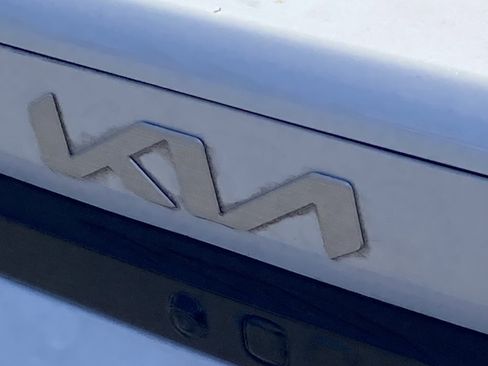 Used 2025 Kia K4 LXS image 4