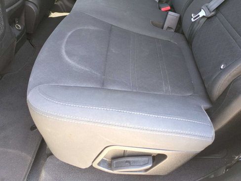Used 2019 Kia Sorento FWD image 23