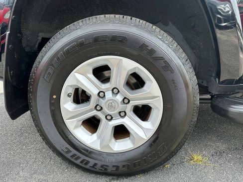 Used 2016 Toyota 4Runner SR5 image 33