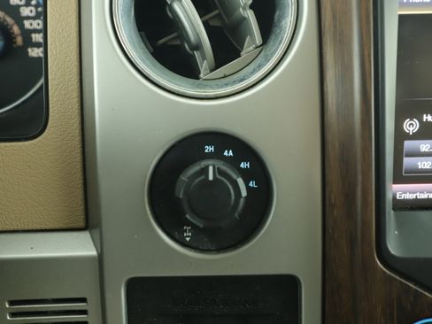 Used 2013 Ford F150 Lariat w/ Lariat Chrome Pkg image 11