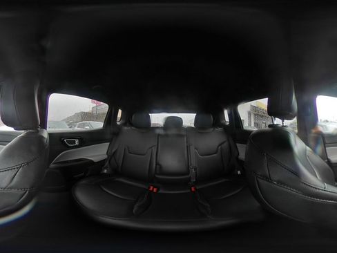 Used 2025 Jeep Compass Limited AWD/4WD image 42