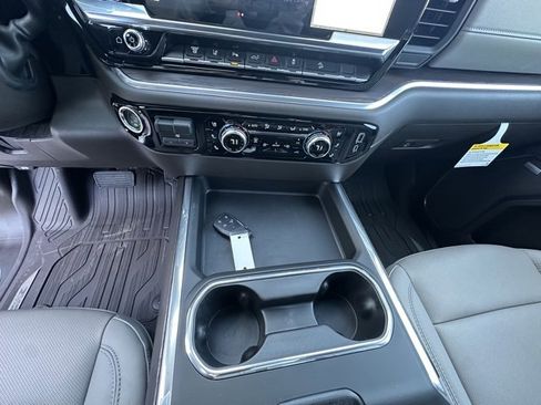 New 2026 GMC Sierra 2500 SLT image 21