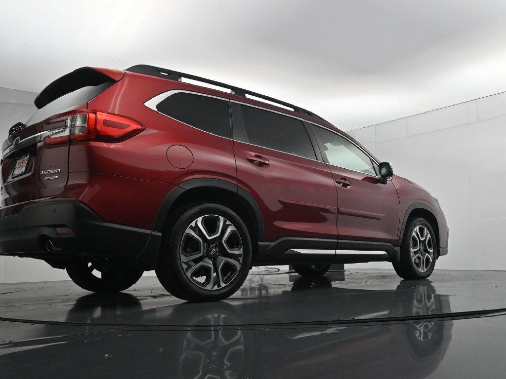 Used 2023 Subaru Ascent Limited w/ Technology Package AWD/4WD image 37