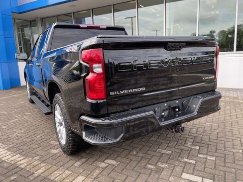 Used 2023 Chevrolet Silverado 1500 Custom AWD/4WD image 3
