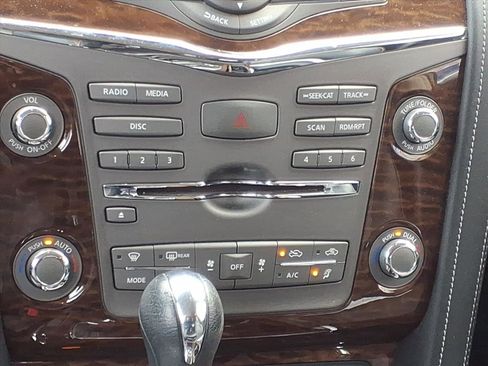 Used 2020 Nissan Armada SL w/ Premium Package image 7