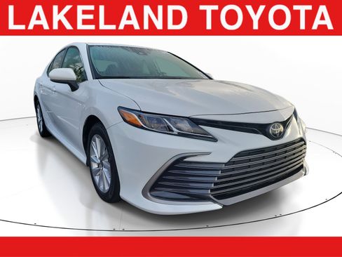 Used 2024 Toyota Camry LE image 1