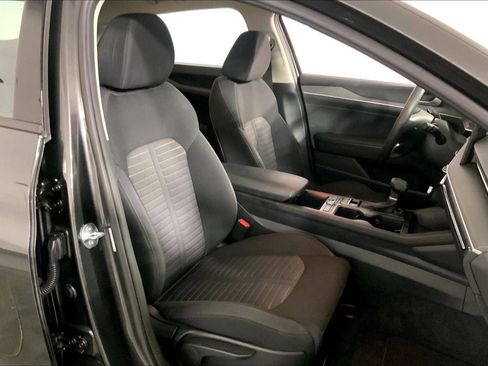 Certified 2025 Kia K5 LXS FWD image 7