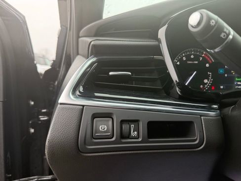 Certified 2025 Cadillac XT5 Premium Luxury image 20