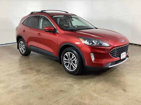 Used 2022 Ford Escape SEL w/ Technology Package AWD/4WD image 5