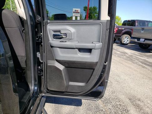 Used 2019 RAM 1500 Warlock AWD/4WD image 19