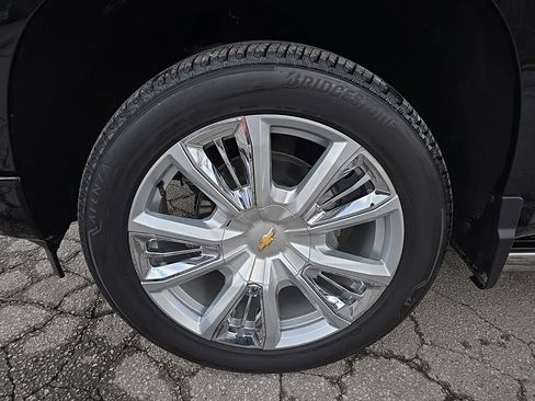 Used 2024 Chevrolet Silverado 1500 High Country image 12