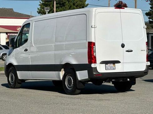 Used 2019 Mercedes-Benz Sprinter 144 image 6
