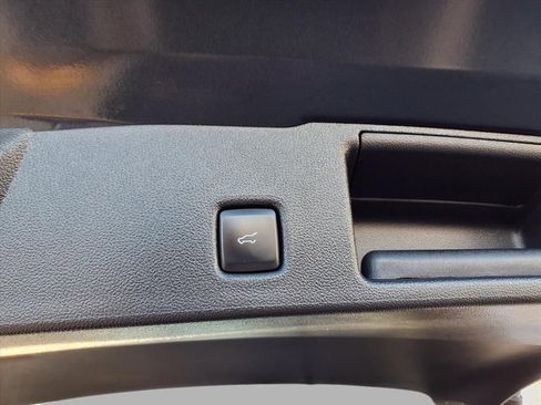 Used 2022 Ford Escape SEL w/ Technology Package image 27